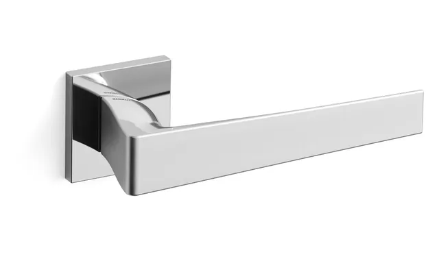 mandelli-1953-seven-maniglia-per-porta-in-ottone image 1