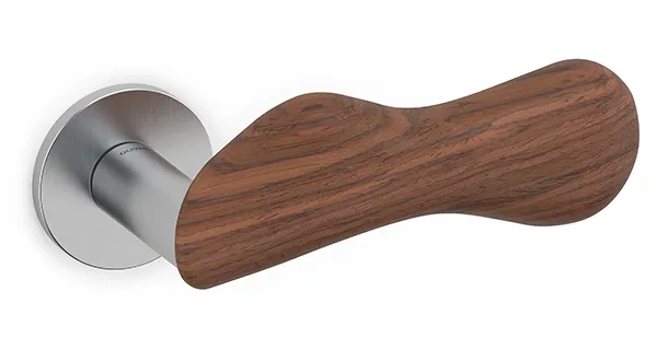 olivari-chelsea-legno-maniglia-in-legno-pregiato-design-jean-nouvel image 1